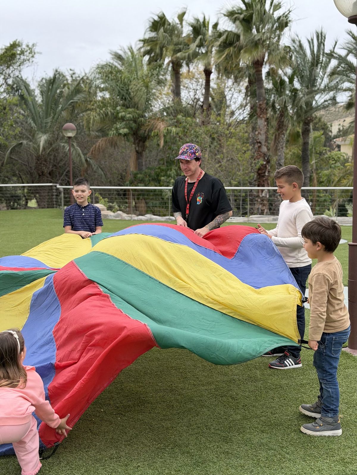 Animadores de Happy Time animando una fiesta infantil